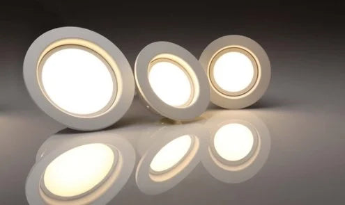 Hoe bevestig je led spots aan het plafond?
