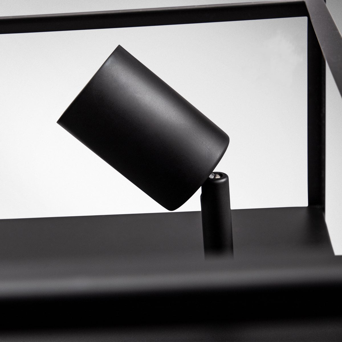 Plafondlampen woonkamer zwart | Incl.Lichtbron | E27 fitting |  8W | 640lm | 2400k - Outledtl.nl 